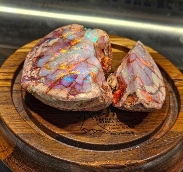 Big opal with accents of red in it, with a white outside in Spencer Idaho, part of the Yellowstone Teton Territory..