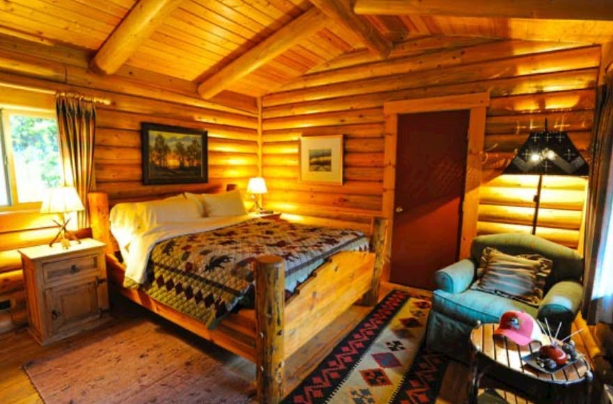 A room at the Lodge at Palisades Creek.